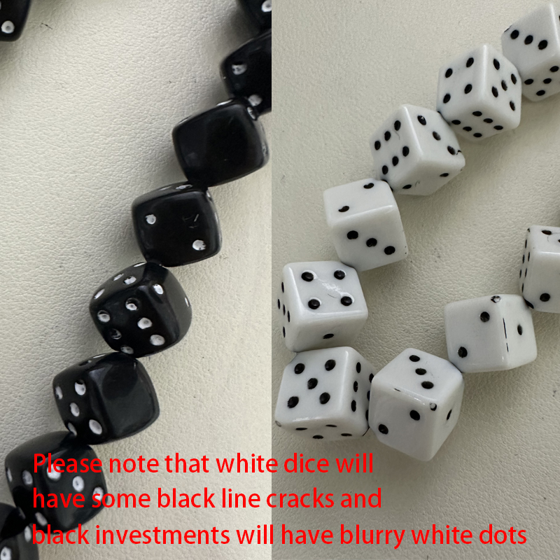 Korean Charm Dice Keychain Kaw - огляд і ціна Retro Gaming Keychain